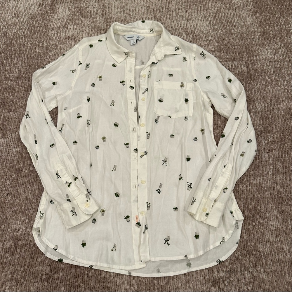 Old Navy Succulent Graphic Button Down Shirt (The Classic Shirt)